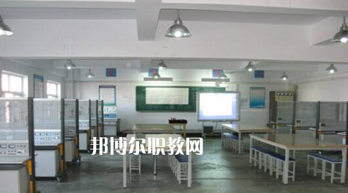 河北工程職業(yè)學(xué)校2022年學(xué)費(fèi)、收費(fèi)多少