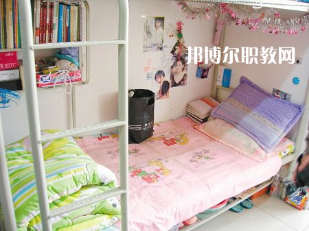 陜西咸陽(yáng)紡織工業(yè)學(xué)校2022年宿舍條件