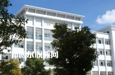 鹽源職業(yè)技術(shù)中學校2022年報名條件、招生要求、招生對象