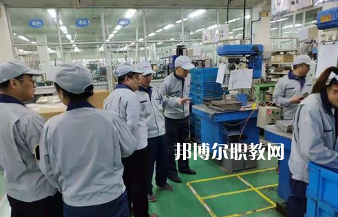 涿鹿縣職業(yè)技術(shù)教育中心2022年招生簡章