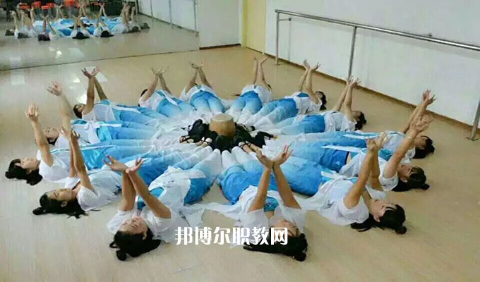 涿鹿縣職業(yè)技術(shù)教育中心2022年報(bào)名條件、招生要求、招生對(duì)象