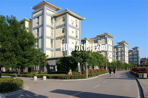 亳州中藥科技學(xué)校2022年報名條件、招生要求、招生對象