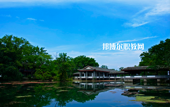 廣西桂林農(nóng)業(yè)學(xué)校2022年報(bào)名條件、招生要求、招生對(duì)象