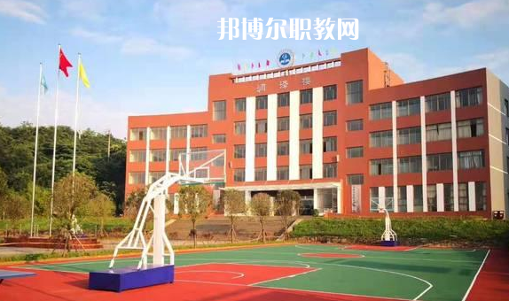 貴州貴陽市商貿學校2022年招生辦聯(lián)系電話