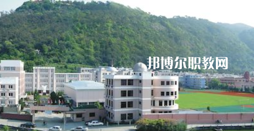昆明鐵路機(jī)械學(xué)校2022年報(bào)名條件、招生要求、招生對(duì)象