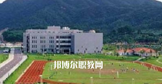 滎經(jīng)縣職業(yè)高級(jí)中學(xué)2022年報(bào)名條件、招生要求、招生對(duì)象