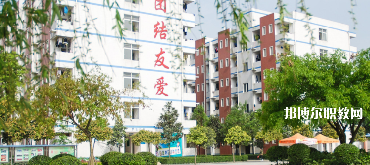 成都指南針職業(yè)技術學校怎么樣、好不好