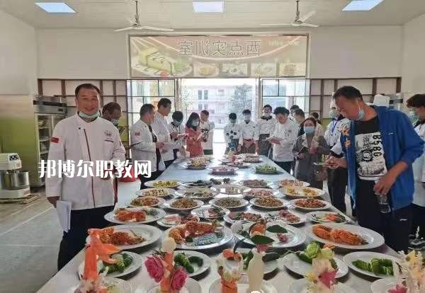 淮北市烈山區(qū)中等專業(yè)學校2022年報名條件、招生要求、招生對象