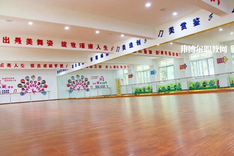 宜賓敘州區(qū)柳嘉職業(yè)技術(shù)學(xué)校2022年報(bào)名條件、招生要求、招生對(duì)象