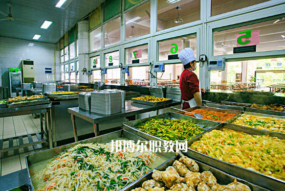 龍灣區(qū)職業(yè)技術(shù)學(xué)校教育集團2022年宿舍條件
