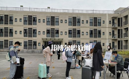成都交通高級技工學(xué)校2022年招生錄取分數(shù)線