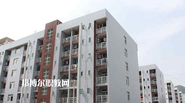 重慶黔江區(qū)民族職業(yè)教育中心2022年報名條件、招生要求、招生對象