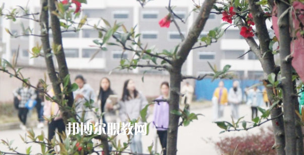 南充工貿(mào)科技職業(yè)學(xué)校2022年報(bào)名條件、招生要求、招生對(duì)象