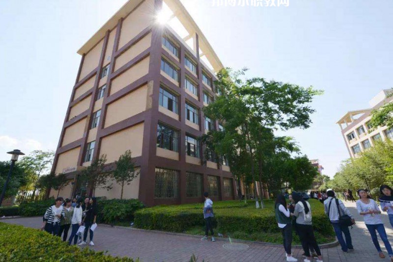 云南商務(wù)職業(yè)學(xué)院2022年報名條件、招生要求、招生對象