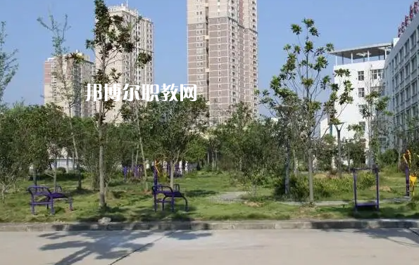 安陸中等職業(yè)技術(shù)學(xué)校2022年報(bào)名條件、招生要求、招生對象
