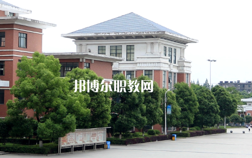 荊州機(jī)械電子工業(yè)學(xué)校2022年怎么樣、好不好