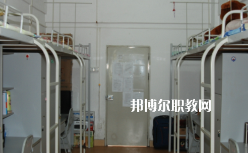 湖北仙桃高級(jí)技工學(xué)校2022年宿舍條件