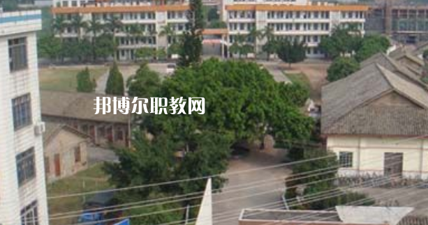容縣職業(yè)中等專業(yè)學校2022年招生辦聯(lián)系電話