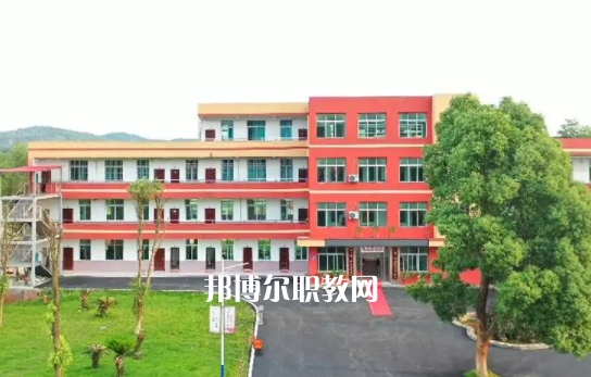 郴州中大高科職業(yè)技術學校
