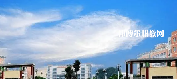 河南高職?？圃盒Ｅ琶?2強(qiáng)