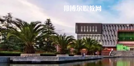 云南高職?？圃盒Ｅ琶?8強