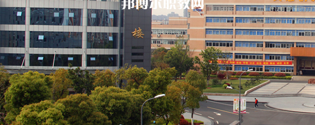 江蘇聯(lián)合職業(yè)技術(shù)學(xué)院無(wú)錫機(jī)電分院地址在哪里，哪個(gè)地區(qū)，哪個(gè)城市?