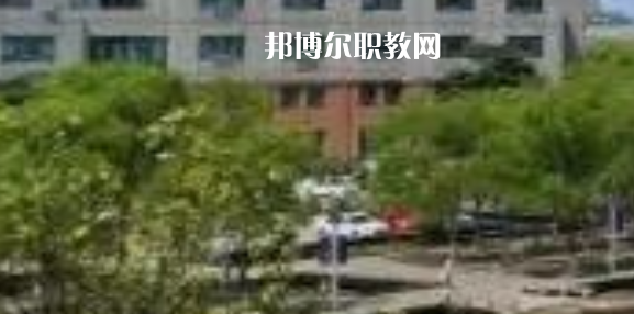 江蘇省常熟中等專業(yè)學(xué)校地址在哪里，哪個(gè)地區(qū)，哪個(gè)城市?