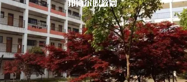 江蘇省寶應(yīng)中等專(zhuān)業(yè)學(xué)校地址在哪里，哪個(gè)地區(qū)，哪個(gè)城市?