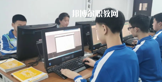 衢州市特殊教育學(xué)校地址在哪里，哪個地區(qū)，哪個城市?