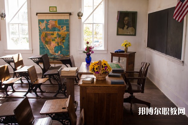 云南省輕工業(yè)學校有哪些招生專業(yè)（2023年）