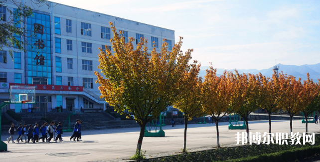 西安高科技工學(xué)校地址，乘車路線