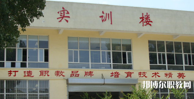 臨城縣職業(yè)技術(shù)教育中心地址，乘車路線
