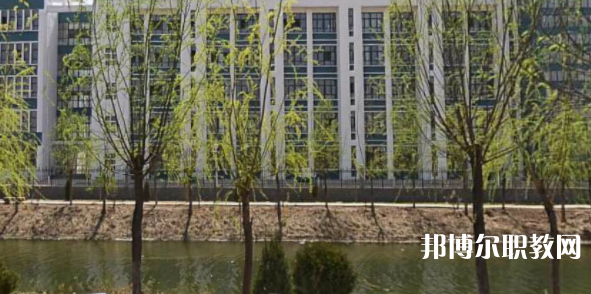 南宮市職業(yè)技術(shù)教育中心地址，乘車路線