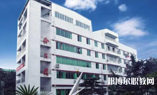 成都實(shí)驗(yàn)商貿(mào)管理學(xué)校2024年報(bào)名條件、招生要求、招生對(duì)象