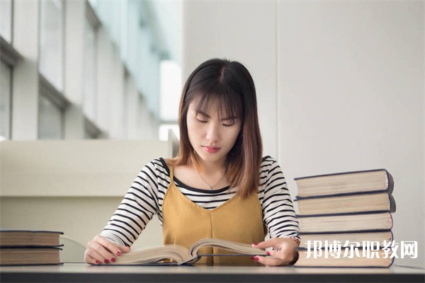 河南哪里的職業(yè)學(xué)校能讀淡水養(yǎng)殖專(zhuān)業(yè)