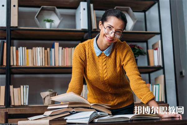 湖南哪里的中職學(xué)校能讀人力資源管理專(zhuān)業(yè)