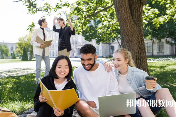 廣東哪里的中職學校能讀會計(金融理財方向)專業(yè)