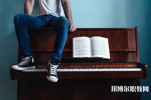 廣東哪里的職業(yè)學校能讀農村機械使用與維修專業(yè)