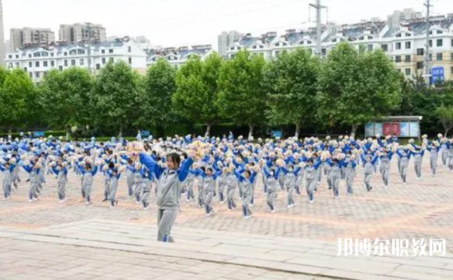 青島西海岸新區(qū)黃海職業(yè)學(xué)校怎么樣、好不好