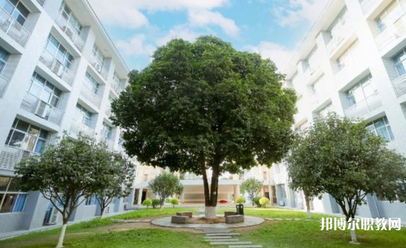 廣東省華夏高級(jí)技工學(xué)校怎么樣、好不好