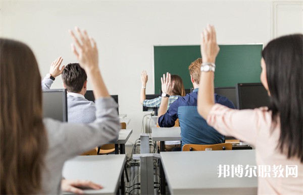 云南哪里的職業(yè)中學能讀網(wǎng)絡安防系統(tǒng)安裝與維護專業(yè)