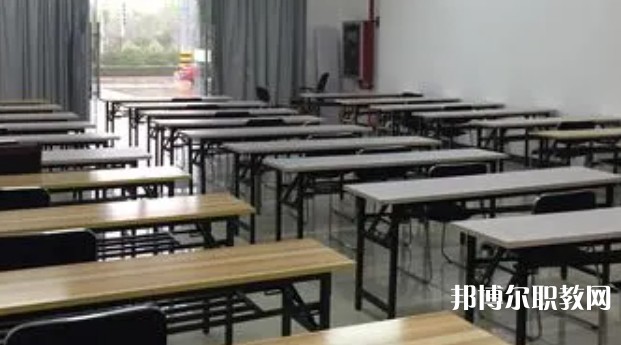 成都2025年鐵路學(xué)校都有什么專(zhuān)業(yè)適合男生