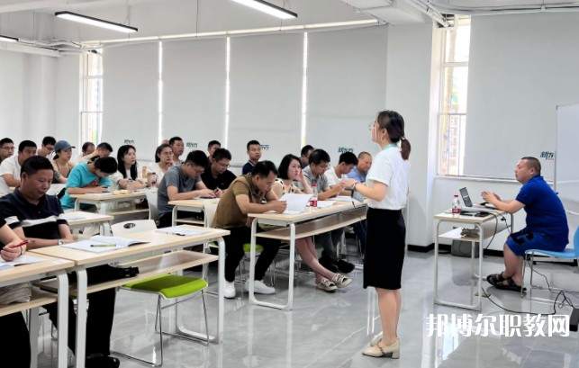 四川2025年讀什么電工學校有前途